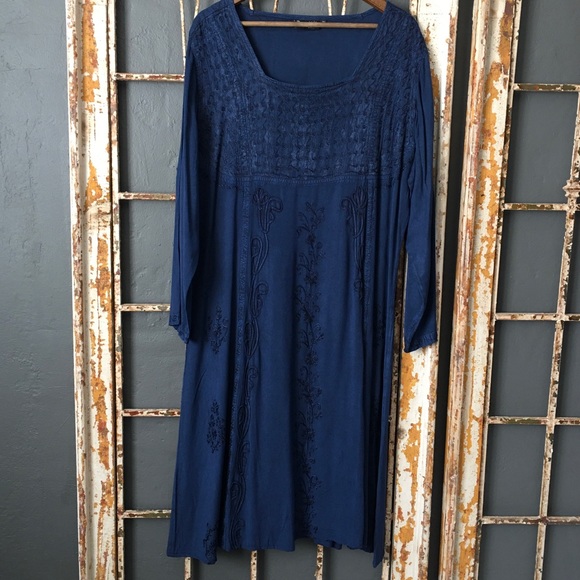 Romeo & Juliet Navy Long Sleeve Maxi Dress Size 1X - Picture 3 of 8